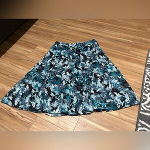 Petite Sophisticate Blue Green A-Line Knee Length Y2K Floral Skirt Size 8P